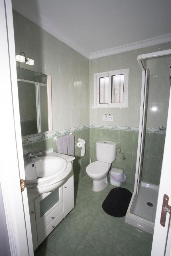 Alojamiento El Chaparro Barbate Junto A La Venta El Loro Exterior photo